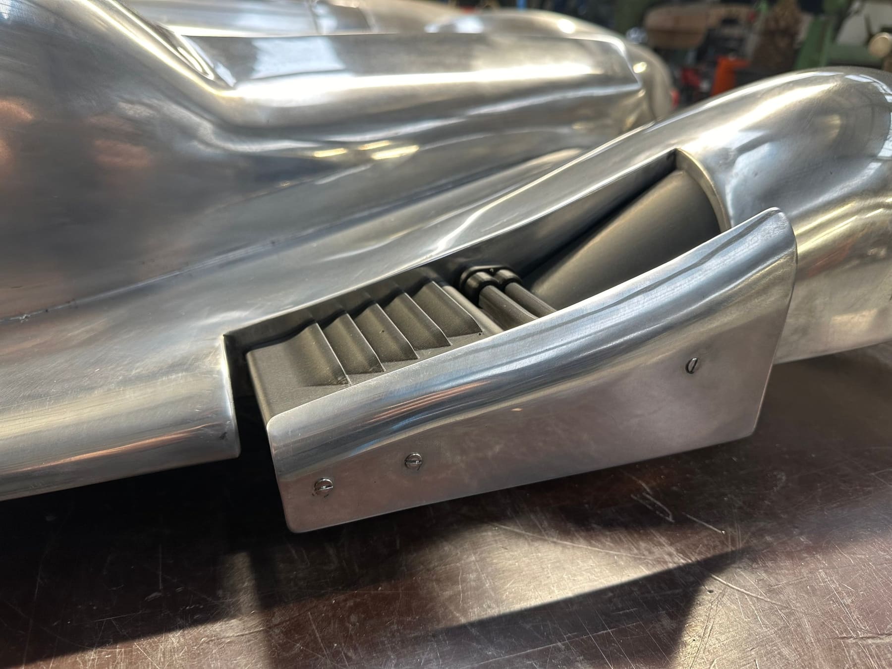 Pussy Wagon /1 gallery image 5