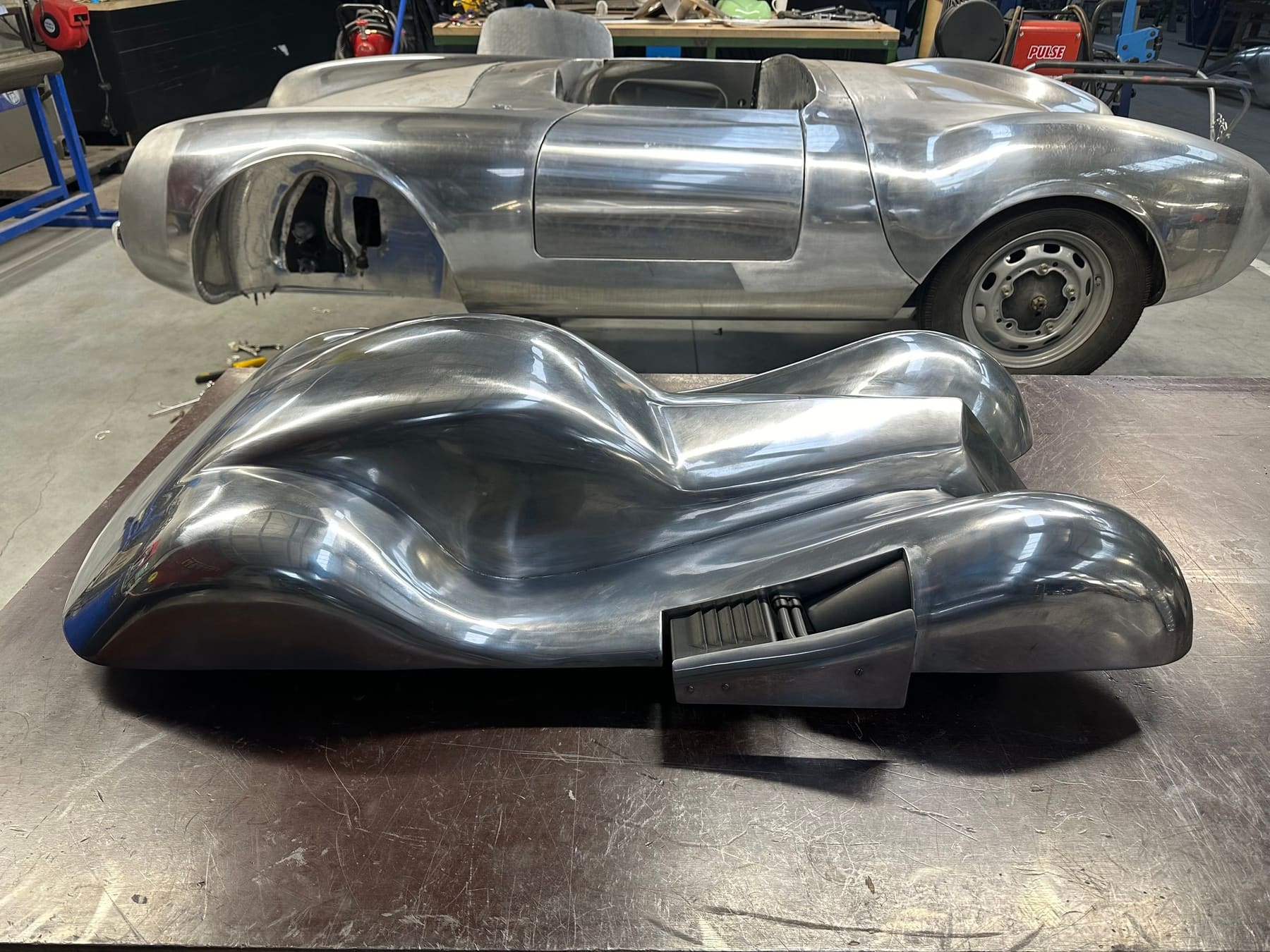 Pussy Wagon /1 gallery image 7