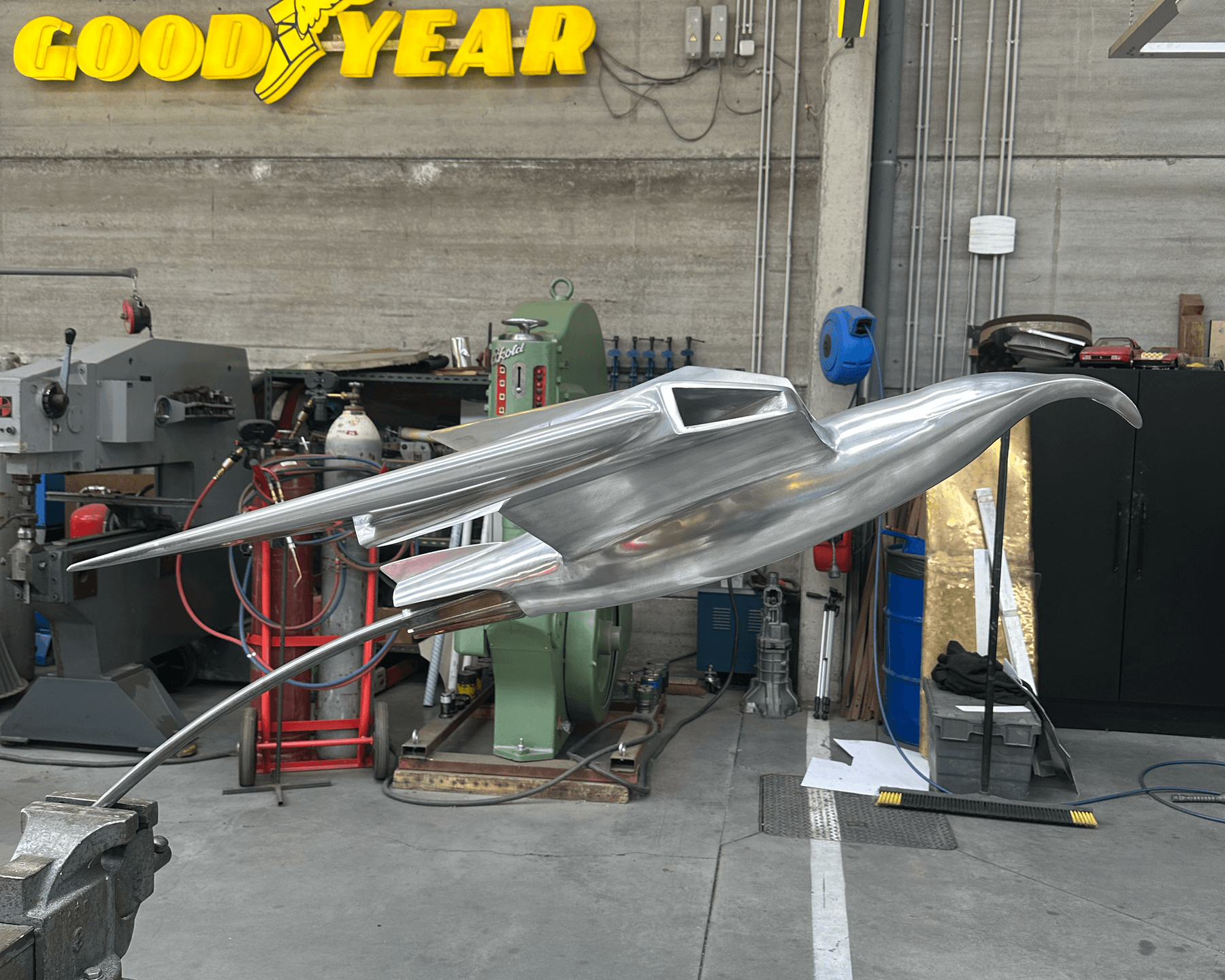 Thunder Bird /1 gallery image 4